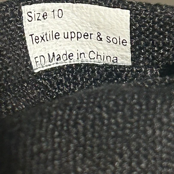 Volatile Tulane Sandals Womens Sz. 10 Black/tan Platform Wedge Thong Flip Flop - Picture 9 of 9